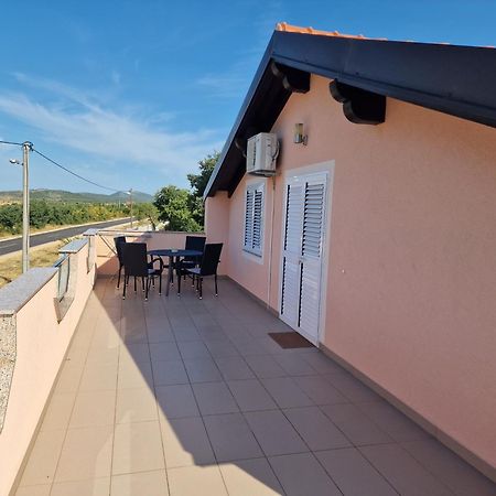 Villa Verbena Mala Cista Bagian luar foto