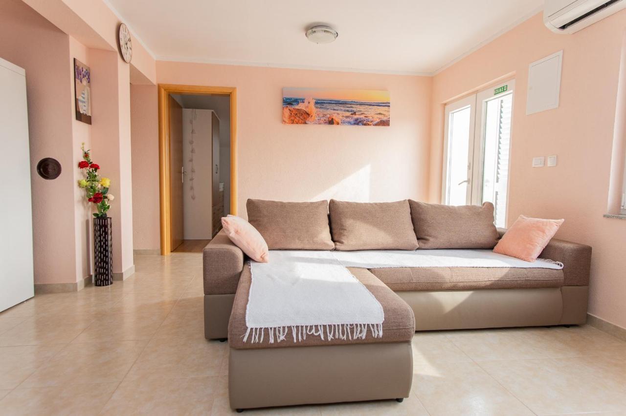 Villa Verbena Mala Cista Bagian luar foto